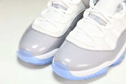 Grey” “Cement 11 AV2187-140 Jordan Air Low 0730